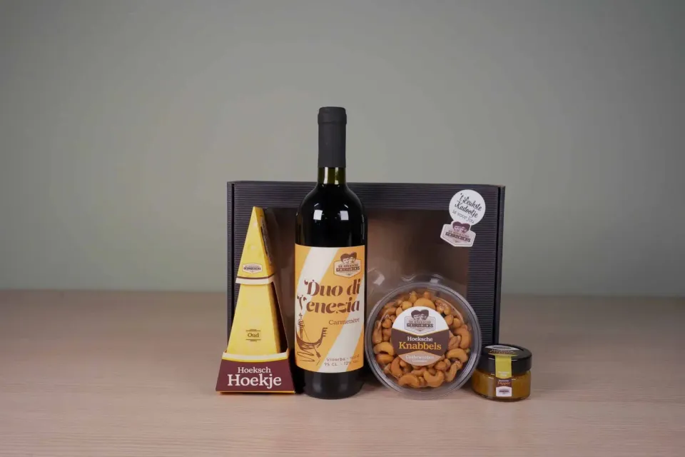 Hoeksche Gebroeders Geschenkpakket Maasdam kaas wijn